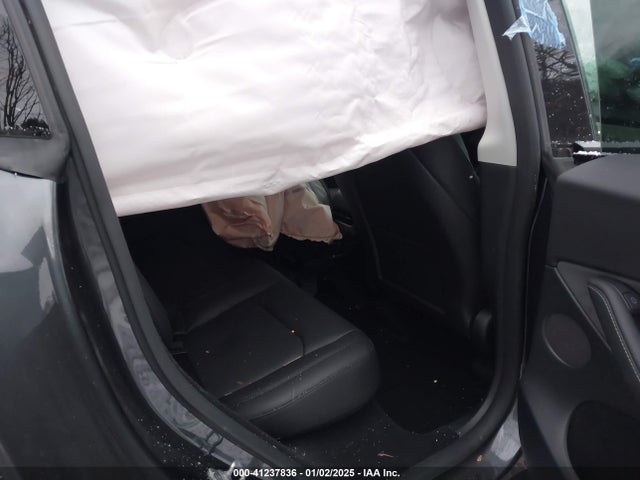 2024 TESLA MODEL Y 7SAYGDEE8RF084001 Photo 7