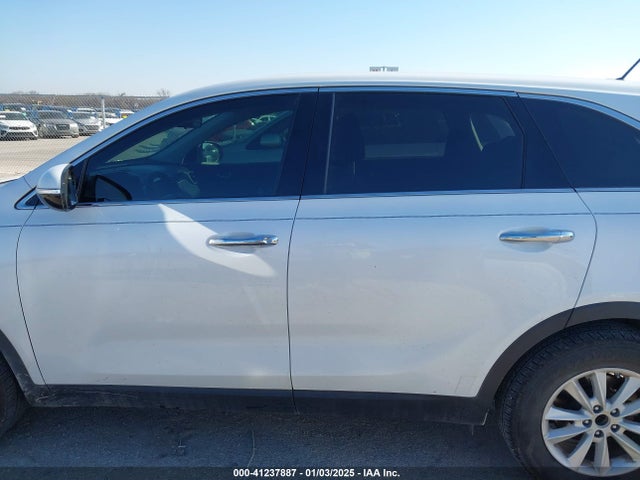 5XYPG4A51KG583428 KIA Sorento 3.3l Lx