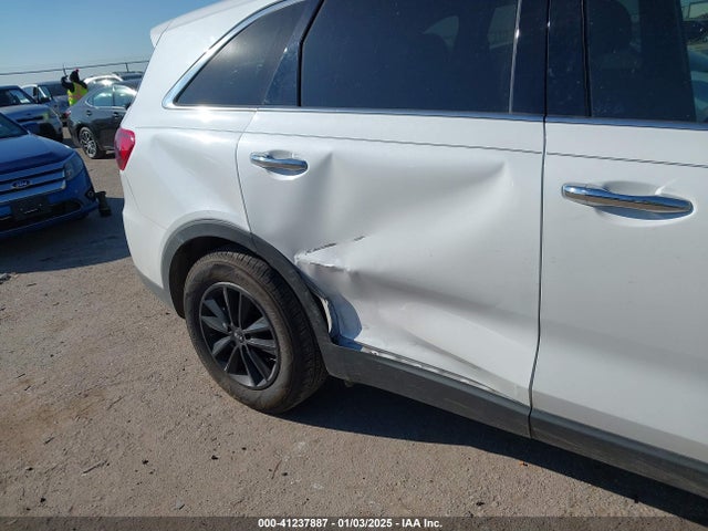 5XYPG4A51KG583428 KIA Sorento 3.3l Lx