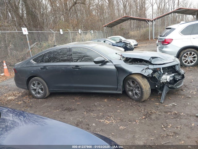 Honda ACCORD EX 2024 1HGCY1F32RA088930 Image 13