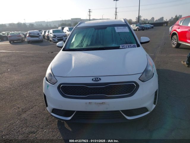 KNDCB3LC0K5353052 KIA NIRO LX