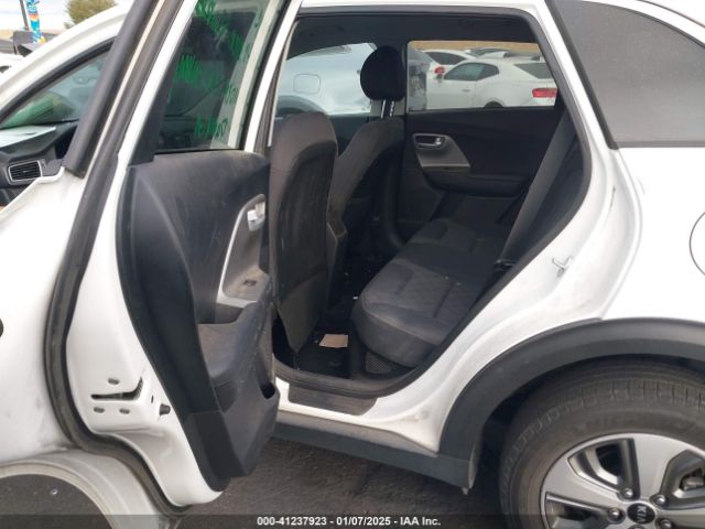 KNDCB3LC0K5353052 KIA NIRO LX
