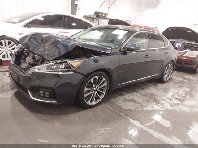 KNALC4J1XH5064254 KIA Cadenza Technology
