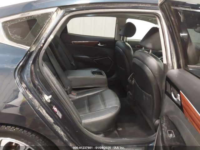 KNALC4J1XH5064254 KIA Cadenza Technology