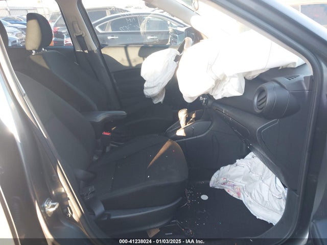 3N1CP5BV4RL567877 Nissan Kicks S Xtronic Cvt