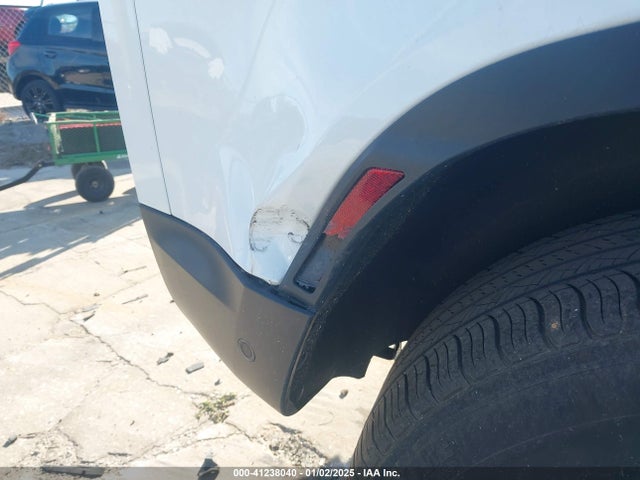 SALEK7EX7P2149611 Land Rover Defender 110 Standard