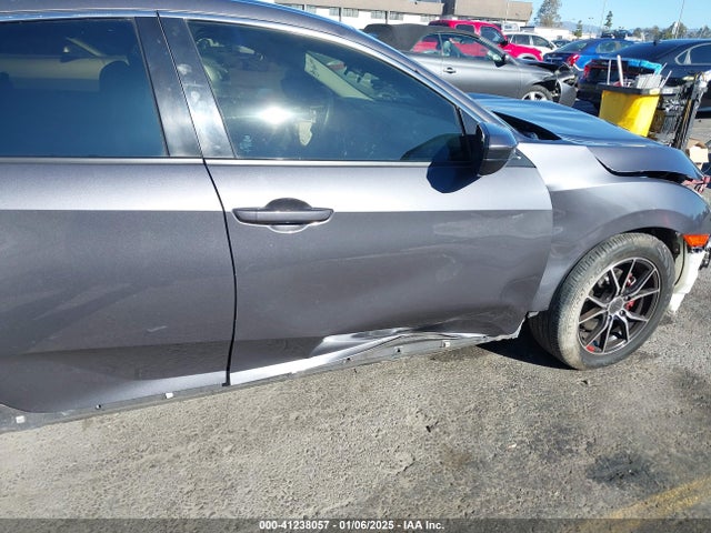 Honda Civic Lx 2018 2HGFC2F59JH578242 Image 18