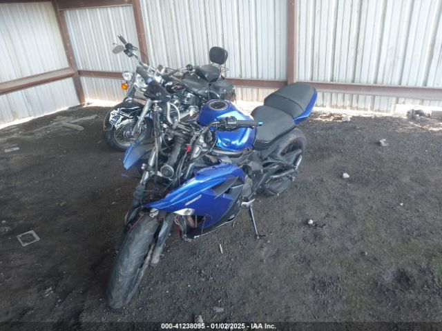 2013 KAWASAKI EX650 JKAEXEE13DDA13000