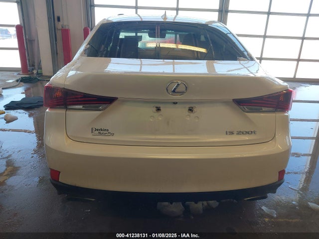 Lexus IS 200T 2017 JTHBA1D21H5048059 Image 17