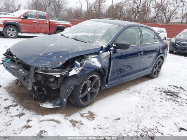 3VW2K7AJXEM335027 Volkswagen Jetta 2.0l S