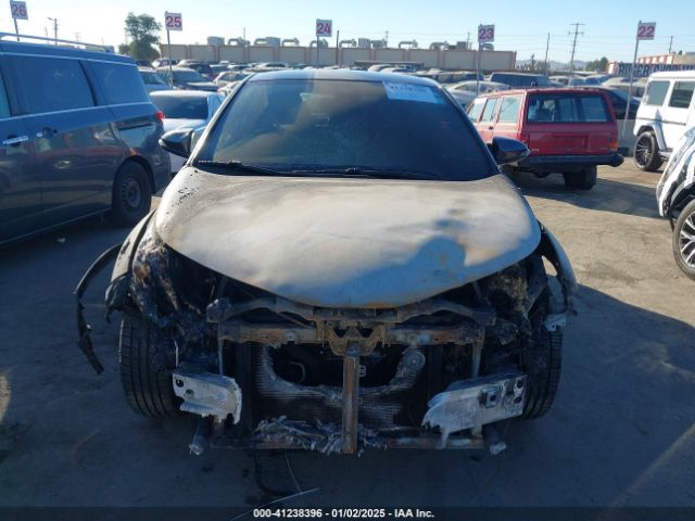 JTNKHMBX8K1037552 Toyota C-HR LE