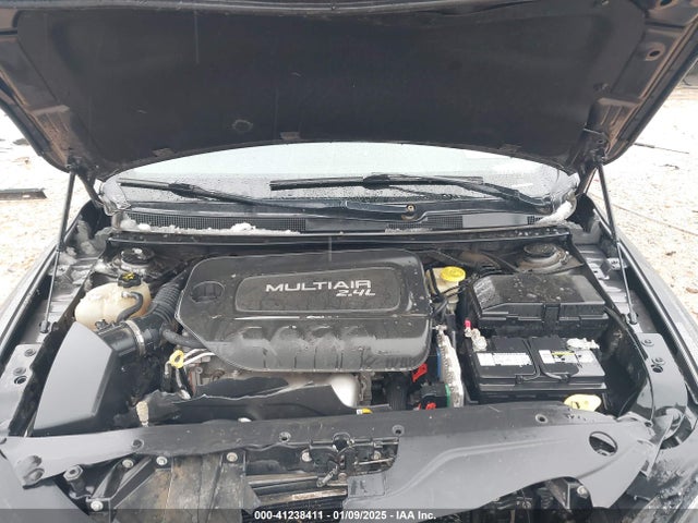 1C3CCCAB4GN126398 Chrysler 200 Limited
