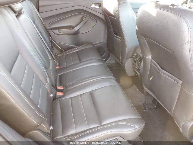1FMCU0JX8GUA51855 Ford Escape Titanium