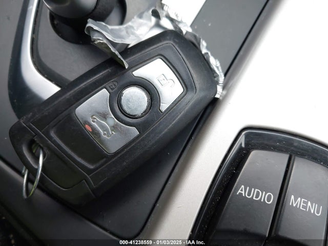 WBA3C3G54FNT51381 BMW 320i Xdrive