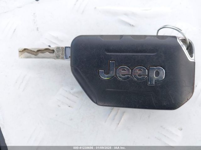 1C4HJXDGXJW172339 Jeep Wrangler Unlimited Sport 4x4