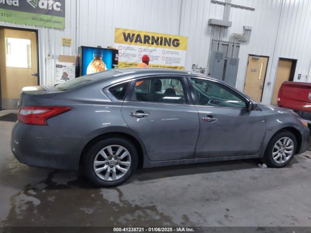 1N4AL3AP0HC479822 Nissan Altima 2.5 S