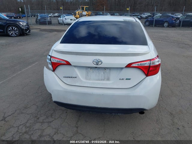 Toyota Corolla Le Eco 2015 5YFBPRHE7FP245546 Image 16
