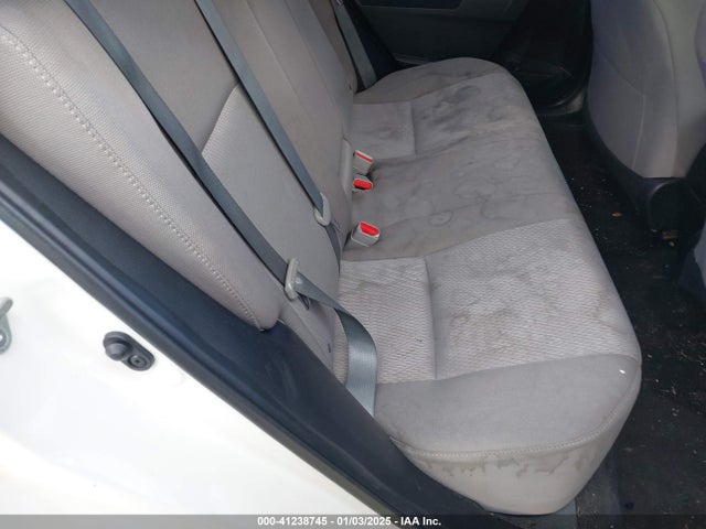 Toyota Corolla Le Eco 2015 5YFBPRHE7FP245546 Image 8