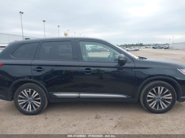 JA4AD3A30KZ019045 Mitsubishi Outlander Se