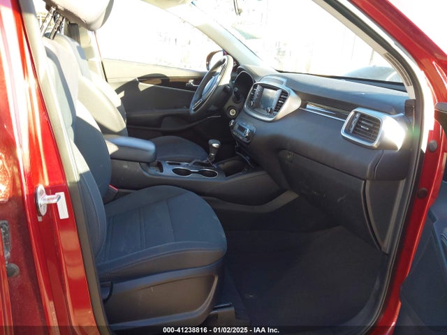 5XYPG4A53KG559373 KIA Sorento 3.3l Lx