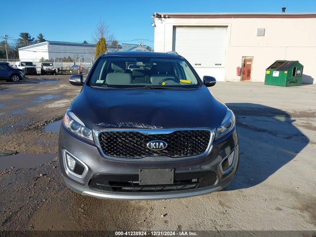 5XYPHDA58GG098496 KIA Sorento 3.3l Ex