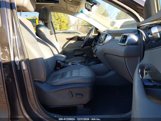 5XYPHDA58GG098496 KIA Sorento 3.3l Ex