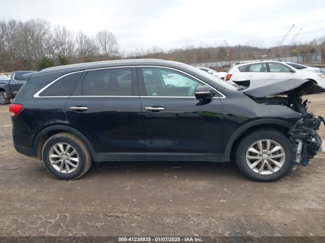 5XYPG4A57HG209219 KIA Sorento 3.3l Lx