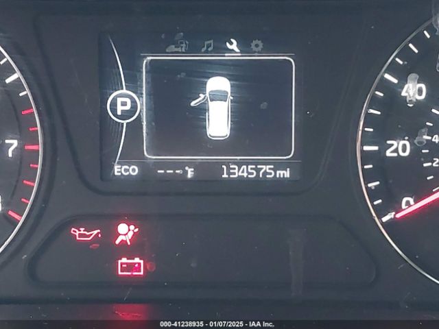 5XYPG4A57HG209219 KIA Sorento 3.3l Lx