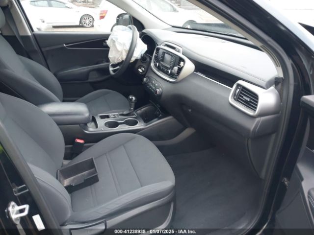 5XYPG4A57HG209219 KIA Sorento 3.3l Lx