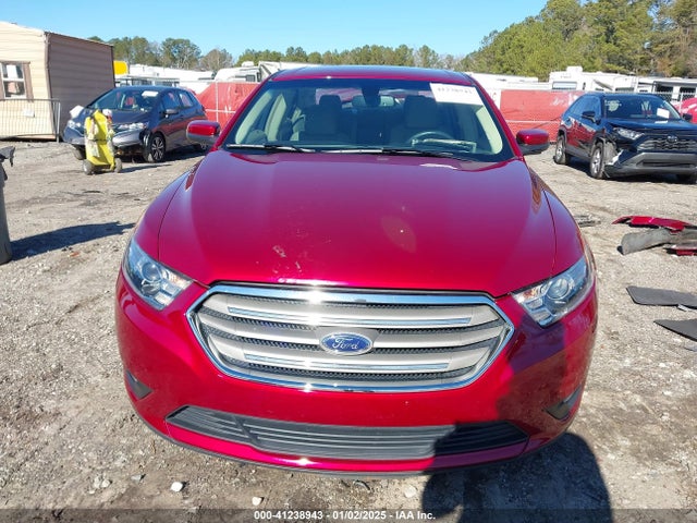 1FAHP2E82JG140669 Ford TAURUS SEL