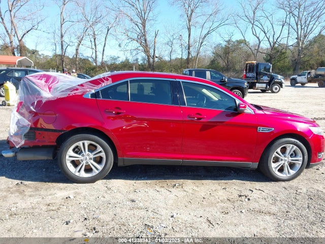 1FAHP2E82JG140669 Ford TAURUS SEL
