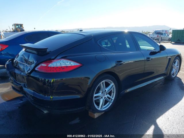 2011 PORSCHE PANAMERA WP0AA2A76BL021011 Photo 3
