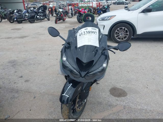 2021 KAWASAKI ZX1400 JKBZXNJ15MA013808 Photo 4