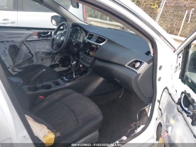 3N1AB7AP1HY240214 Nissan SENTRA SV