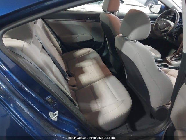 Hyundai ELANTRA SE 2017 5NPD74LF3HH114156 Image 8