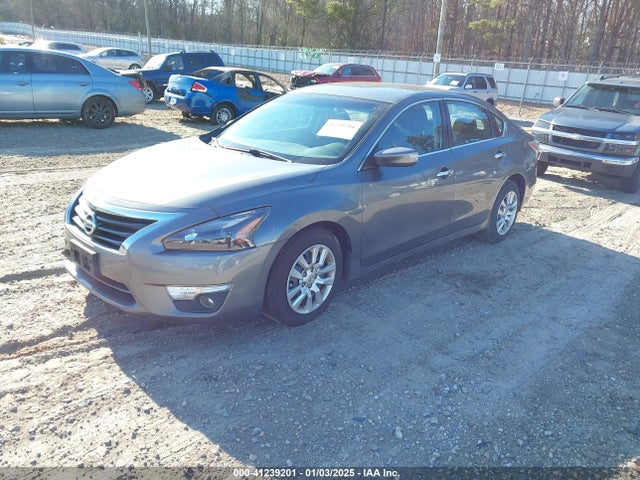 Nissan Altima 2.5 S 2014 1N4AL3AP7EN219353 Image 2