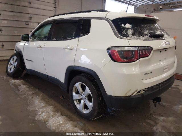 3C4NJDBBXJT485227 Jeep Compass Latitude 4x4