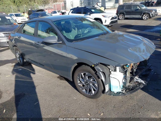 Hyundai Elantra Blue 2024 KMHLM4DJ0RU095642 Image 1