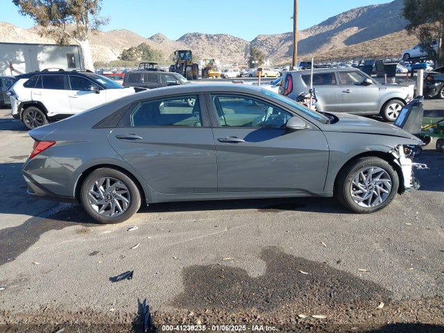 Hyundai Elantra Blue 2024 KMHLM4DJ0RU095642 Image 14