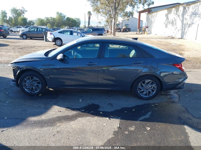 Hyundai Elantra Blue 2024 KMHLM4DJ0RU095642 Image 15