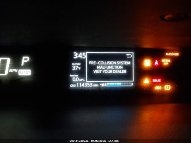 JTDKDTB33J1599235 Toyota Prius C One