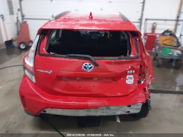 JTDKDTB33J1599235 Toyota Prius C One