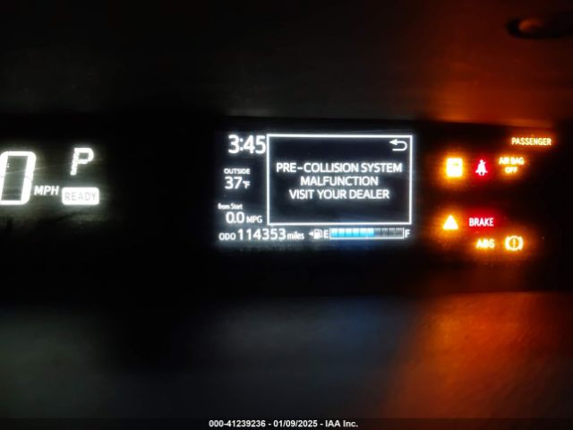 JTDKDTB33J1599235 Toyota Prius C One