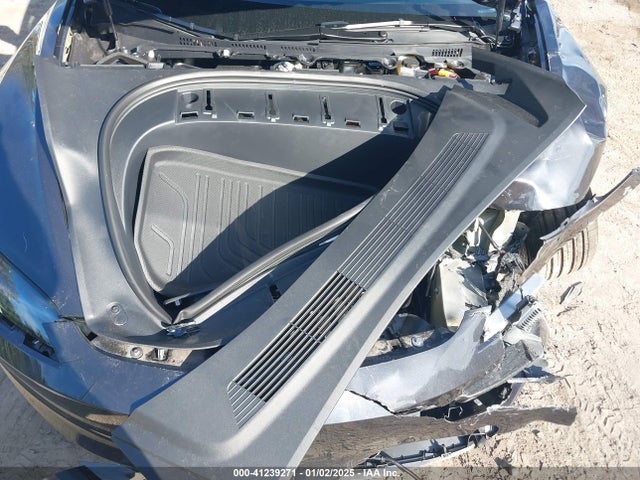 2024 TESLA MODEL 3 5YJ3E1EA4RF823499 Photo 9