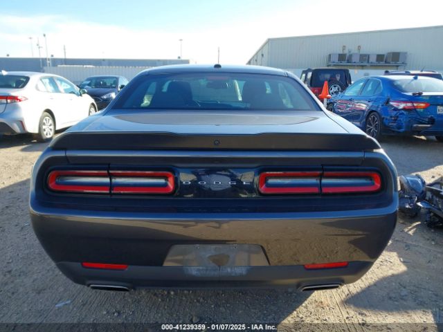2C3CDZAGXPH590798 Dodge Challenger Sxt