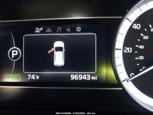 KNDCB3LC5K5231383 KIA NIRO LX