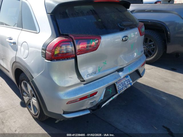 KNDCB3LC5K5231383 KIA NIRO LX