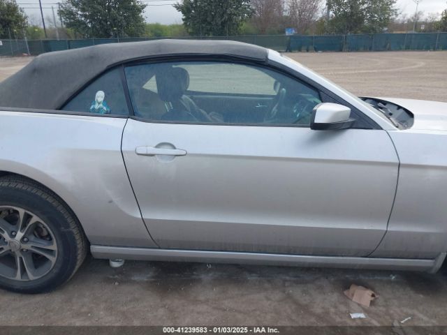 1ZVBP8EM7E5302536 Ford Mustang V6 Premium
