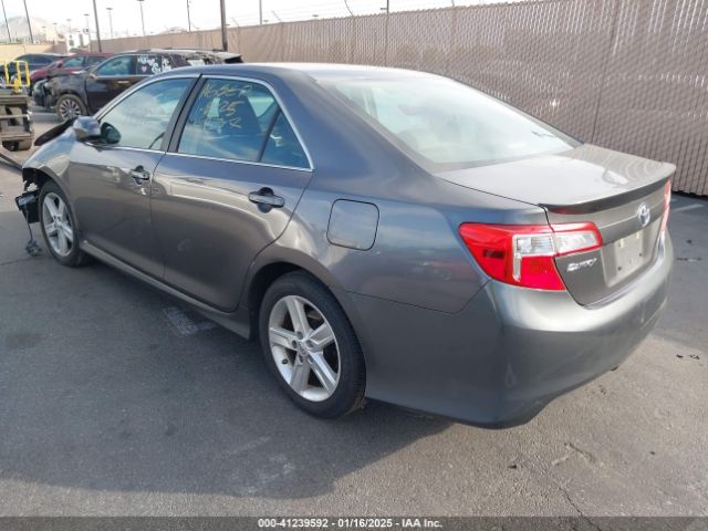 4T1BF1FK2EU773991 Toyota CAMRY SE