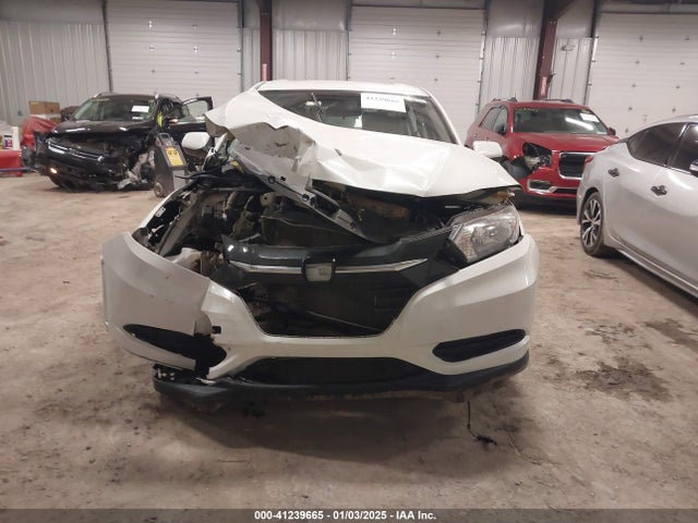 Honda HR-V LX 2016 3CZRU6H38GM710407 Image 13